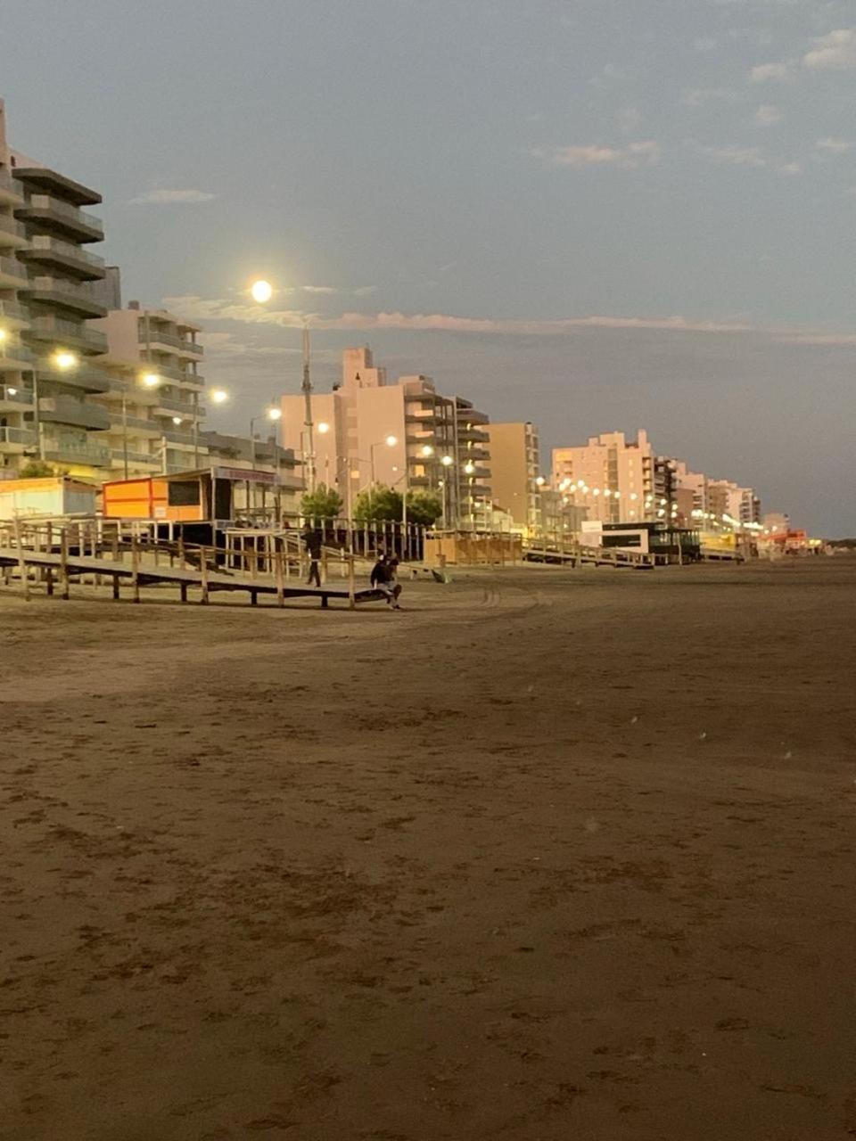 Hermoso A Media Cuadra Del Mar *